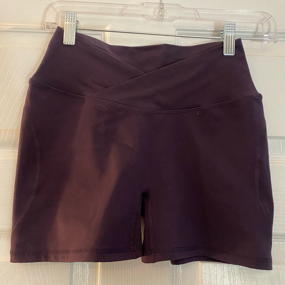 Alphalete workout shorts